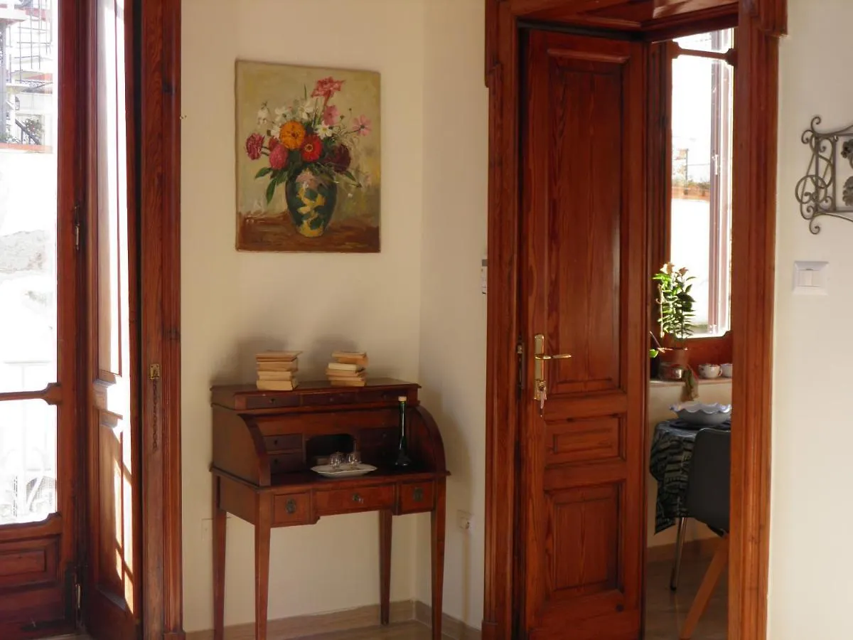 Apartment La Luna D'Irene Naples