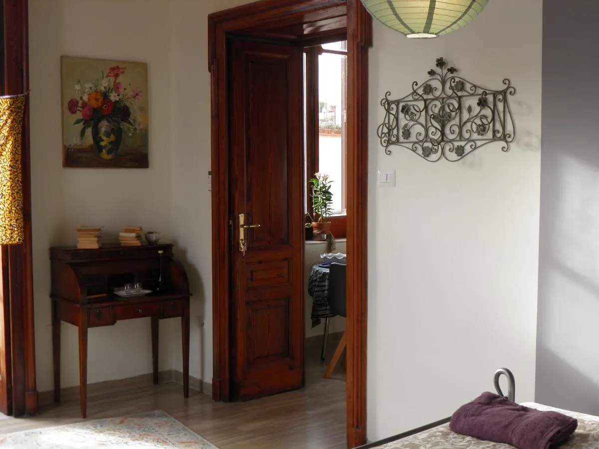 Apartment La Luna D'Irene Naples Italy
