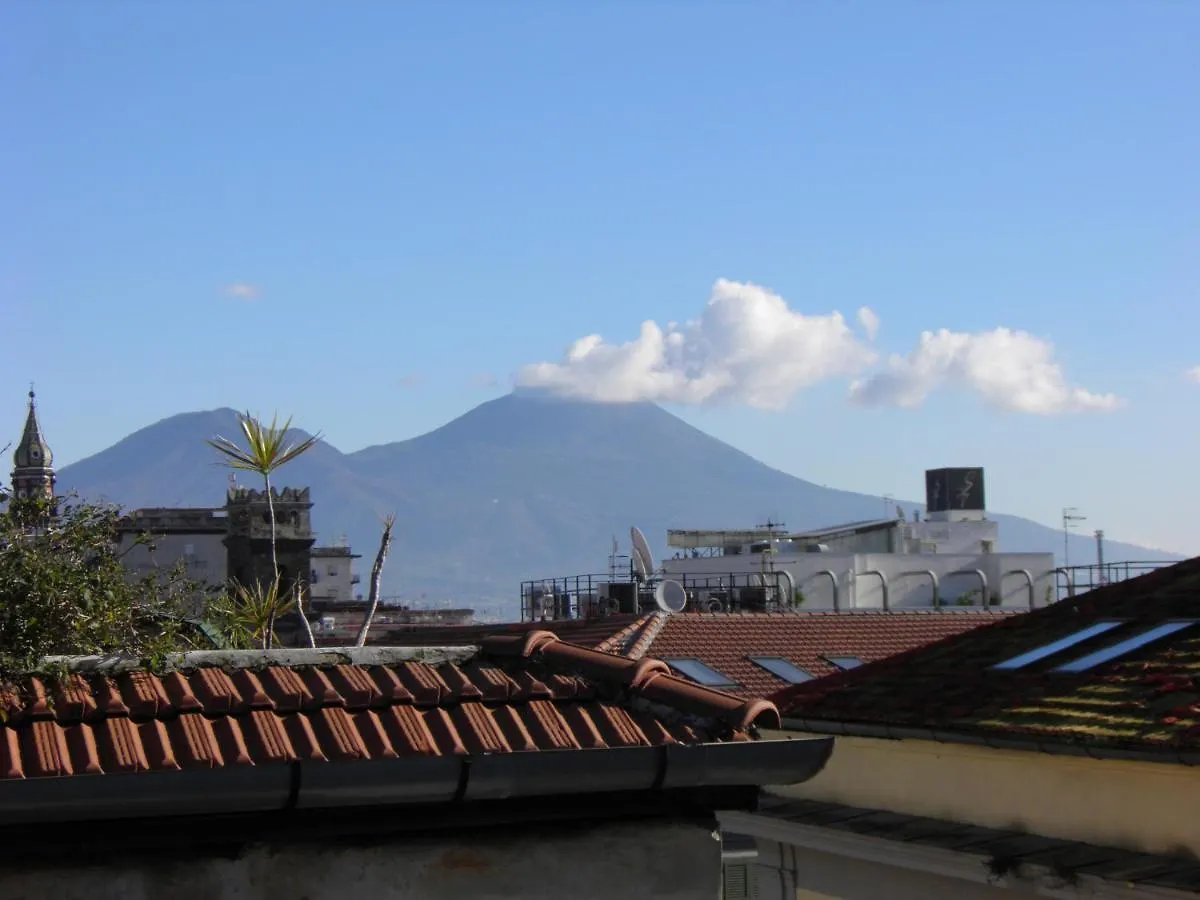 La Luna D'Irene Napoli 0*,  Italien